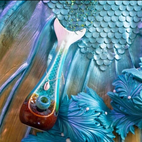 Mermaid Bud Vase - Picture 4 of 4